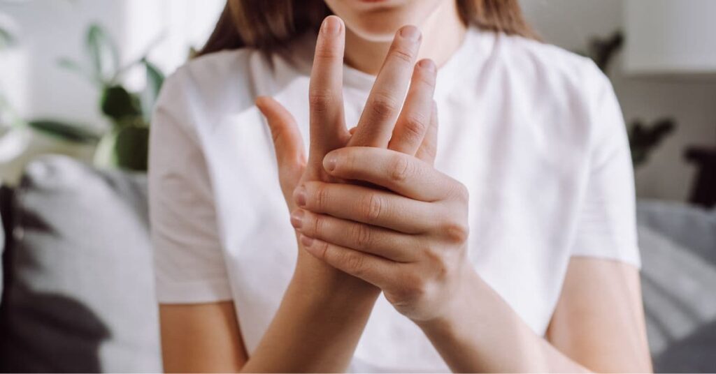 autoimmune disease symptoms